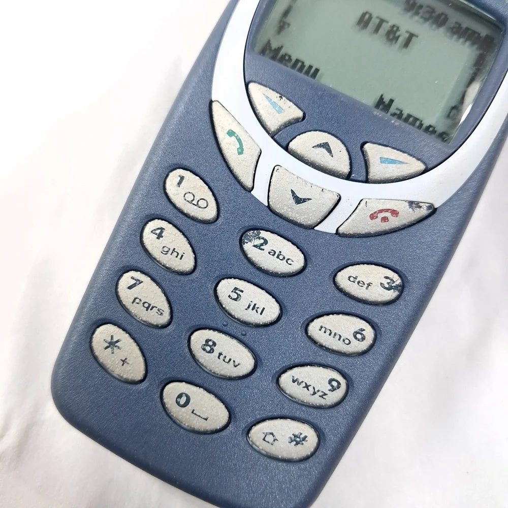 Vintage Nokia‎ 3360 blue Cell Phone Non-Working Sample Collector's display
